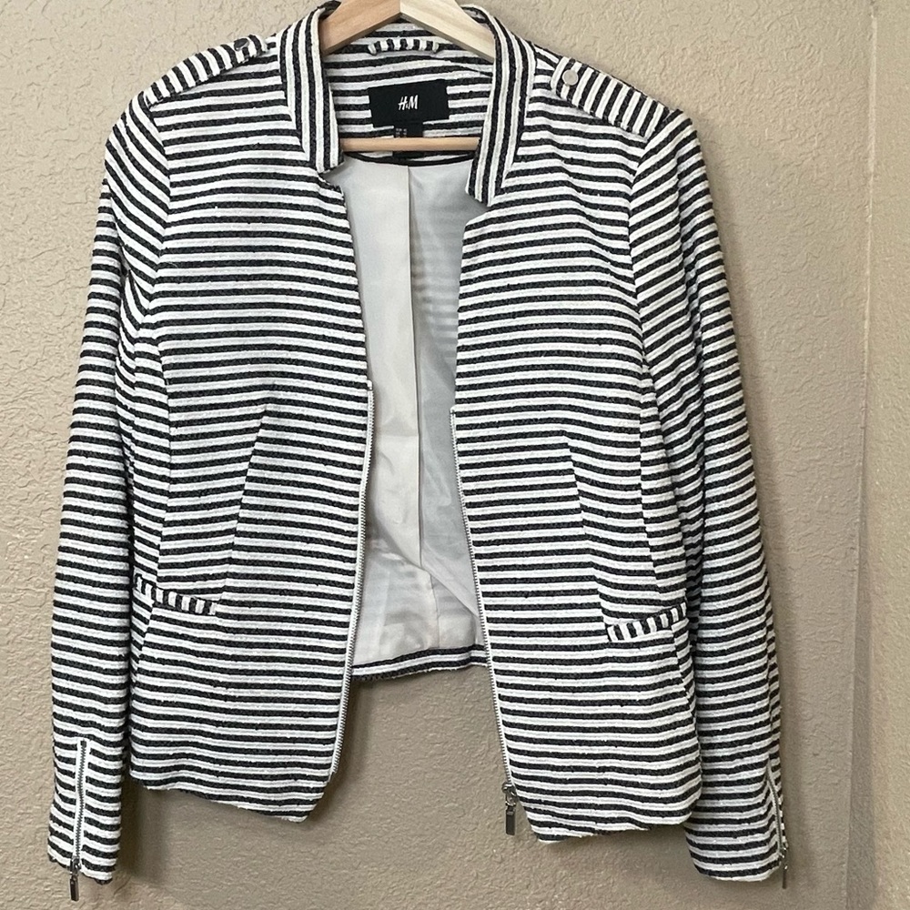 H&M Black and Cream Striped Blazer